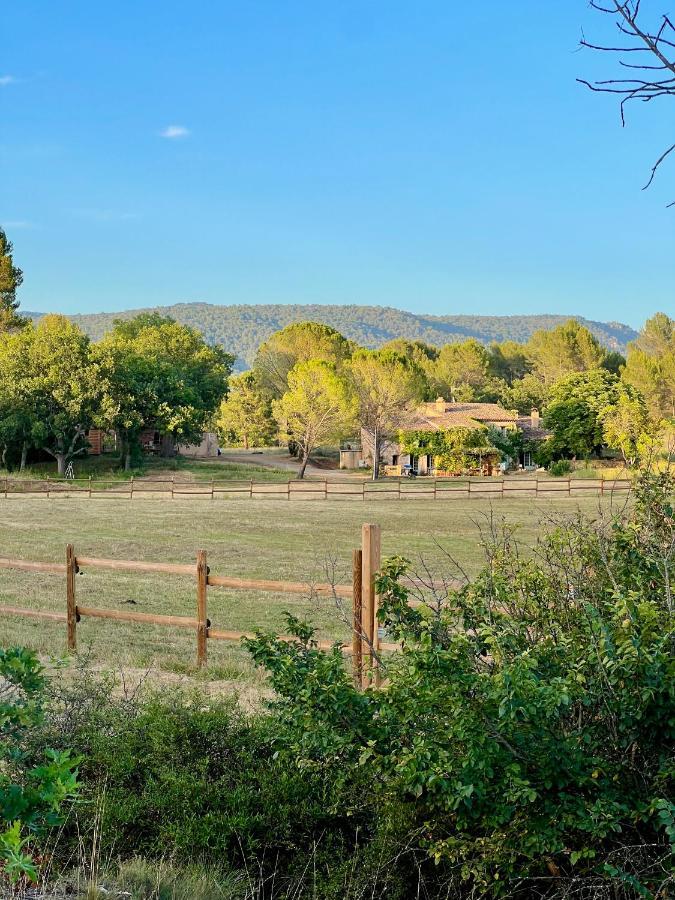 Charmant Appartement Independant Au Sein D'Un Mas Provencal 阿尔卑斯 外观 照片