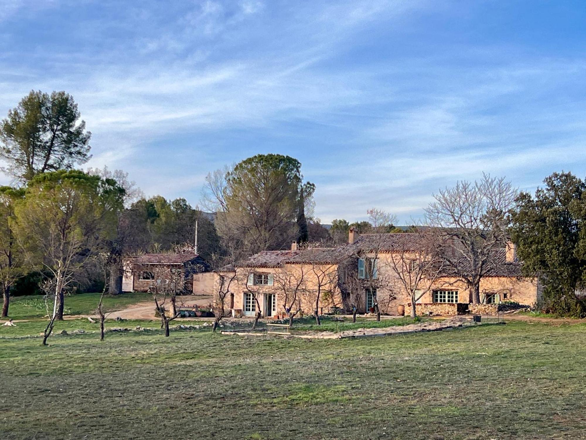 Charmant Appartement Independant Au Sein D'Un Mas Provencal 阿尔卑斯 外观 照片